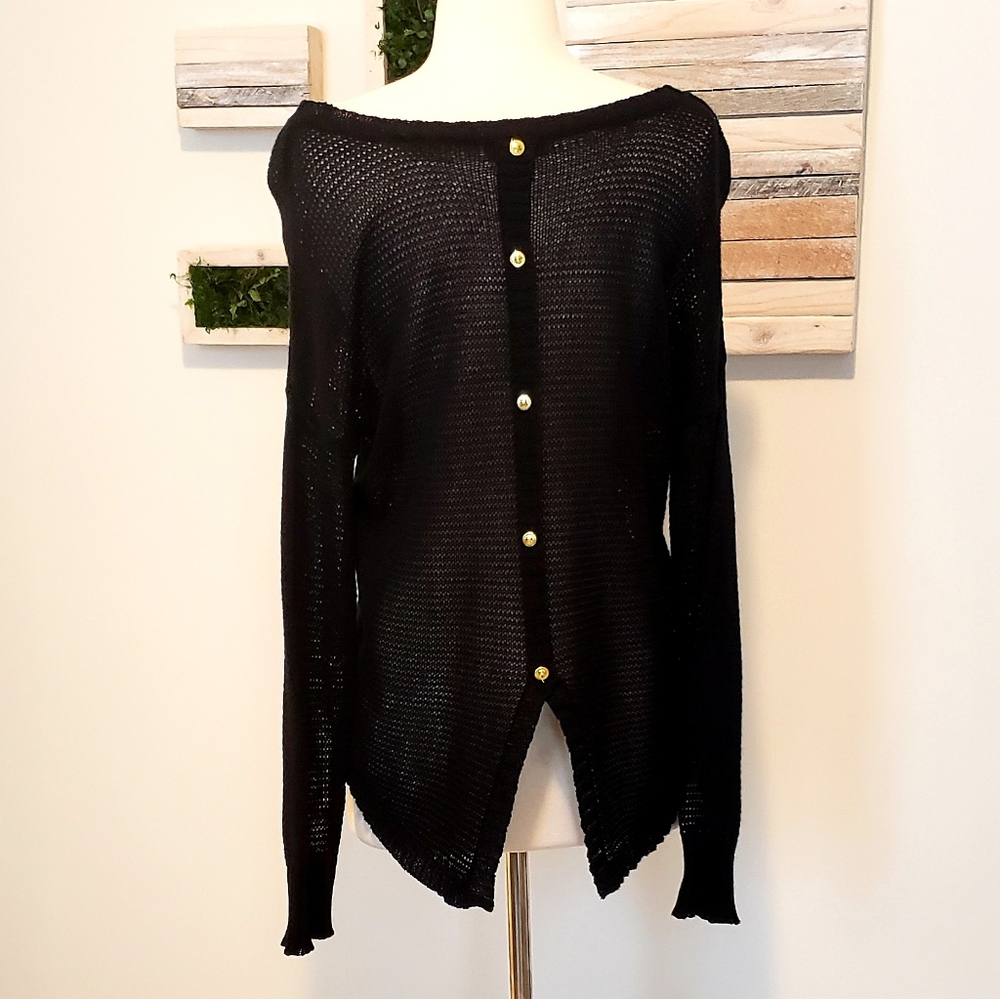 Pearl Split Back Button Detail Loose knit Top Sz S